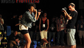 Taller de Beatbox dins del Hop Evolucions amb Tamara Cantón al Mercat de les Flors